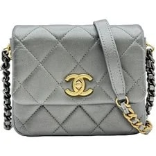 Chanel — Chanel Flap ChainShoulder AS2734 Japan Ookura — Handbag — resale