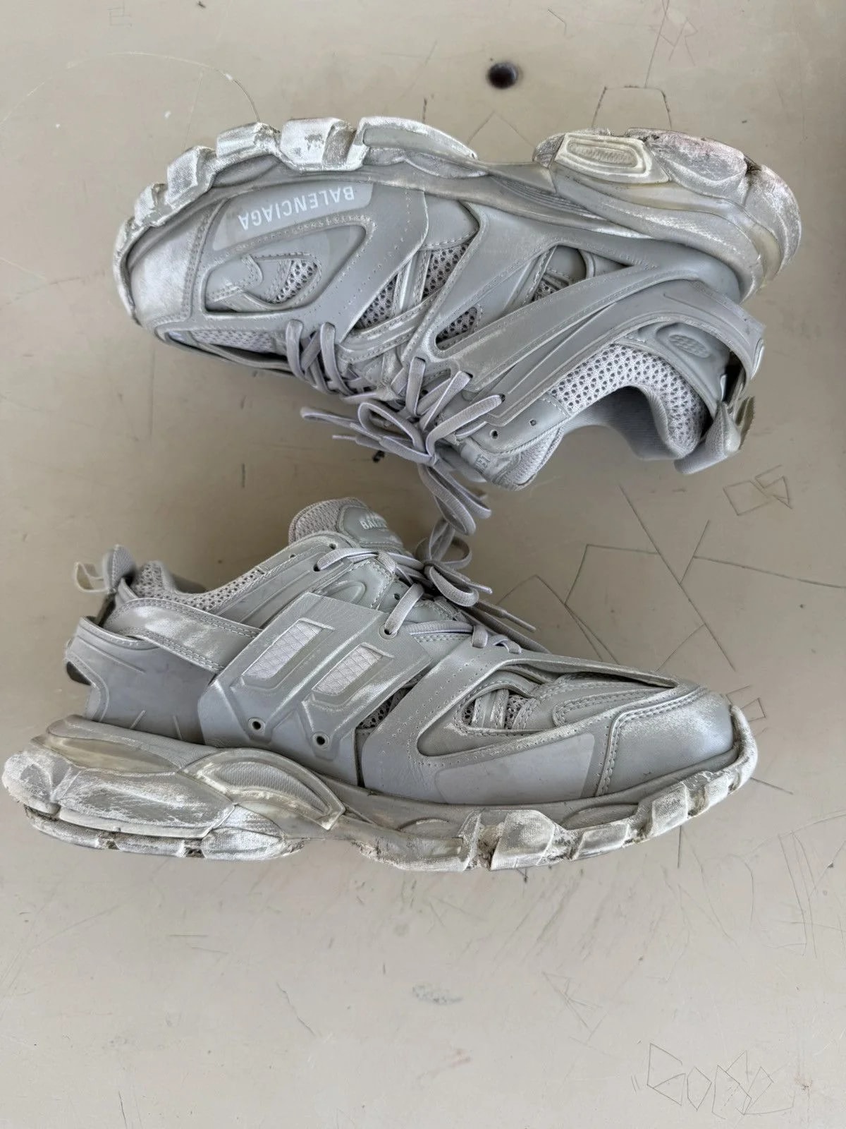 Balenciaga — Balenciaga Faded Tracks — Sneaker — resale