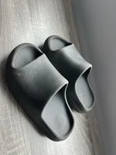 Adidas — Size 7 - Adidas Yeezy Slide — Sneaker — resale