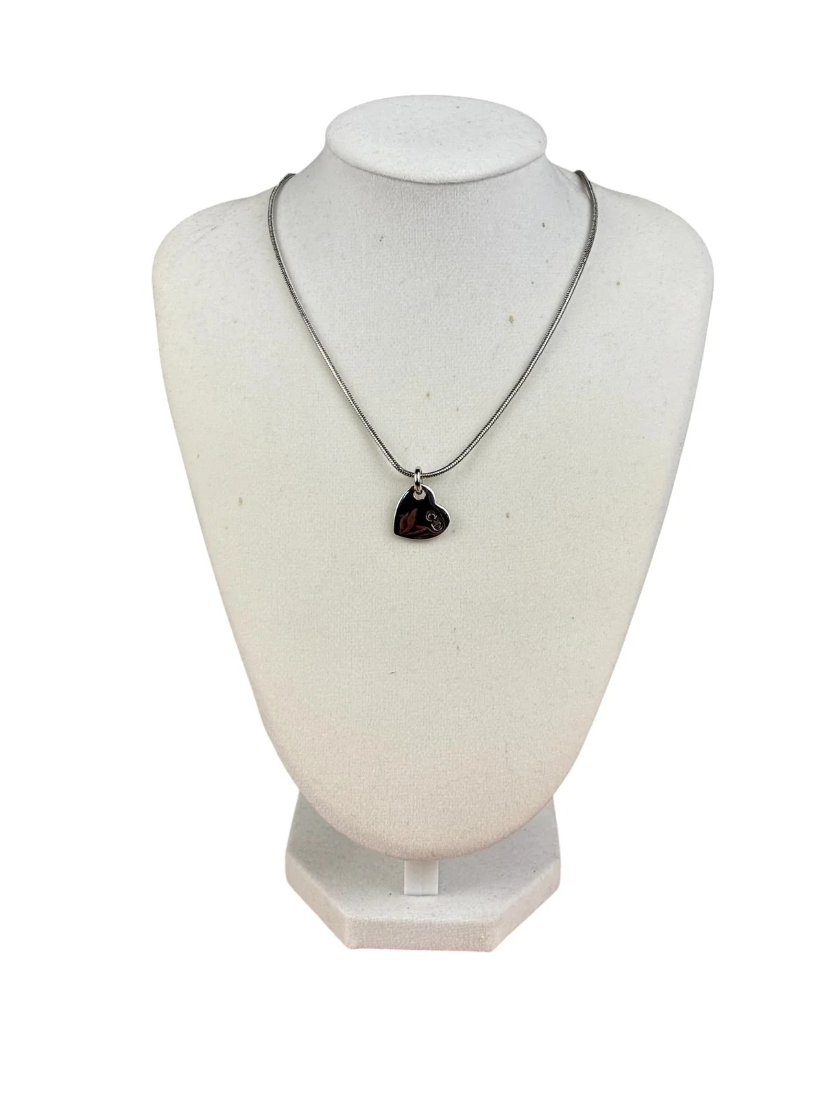 Christian Dior Dainty Heart 2