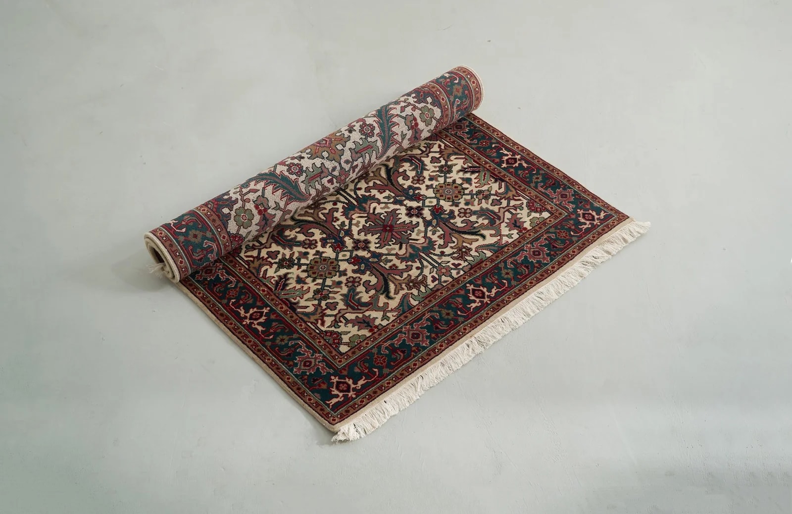 Flowing Fern Heriz Rug 2