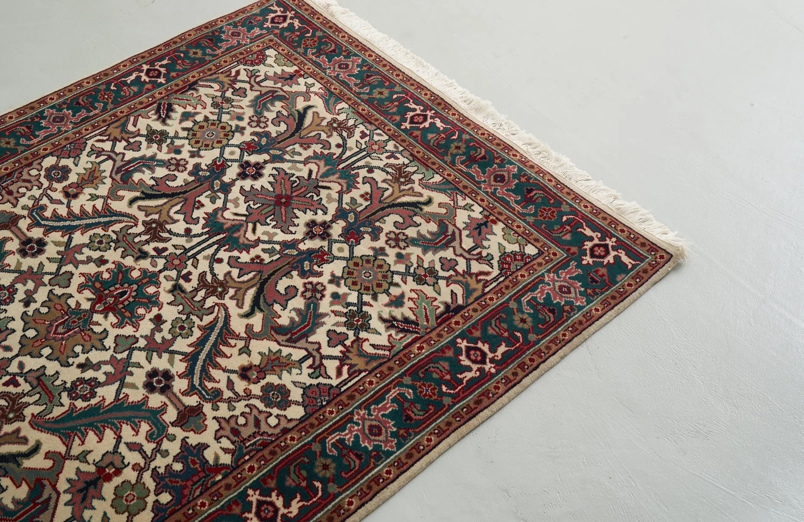Flowing Fern Heriz Rug 3
