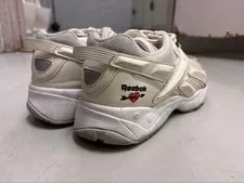 9.0US Reebok Cardi B Club C Limited Edition Collaboration Limited Edit 2