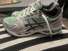 Asics GEL-Kayano 14 Athletic 4