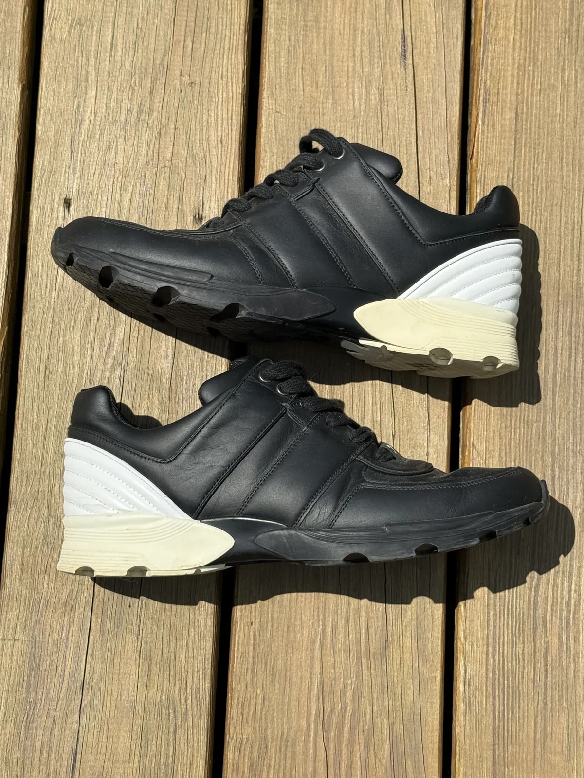 Chanel — Chanel Logo Runner Low Top Size 11 44 — Sneaker — resale