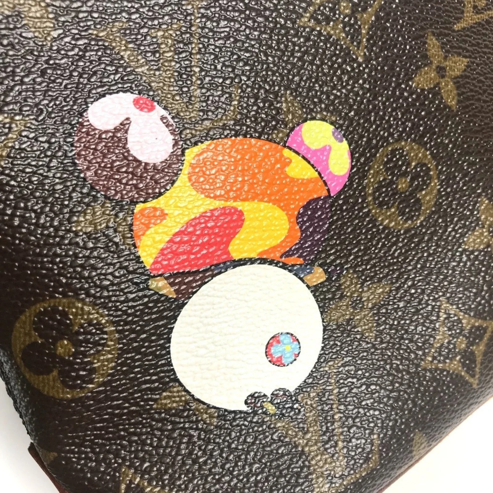 Louis Vuitton Panda -Color Pochette 4