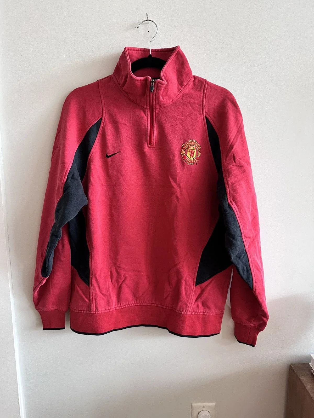 Nike — Manchester United Quarter-Zip Training Top (Nike, 2000s) — streetwear — resale