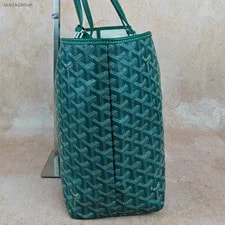 Goyard Buckle Medium Fashion 2