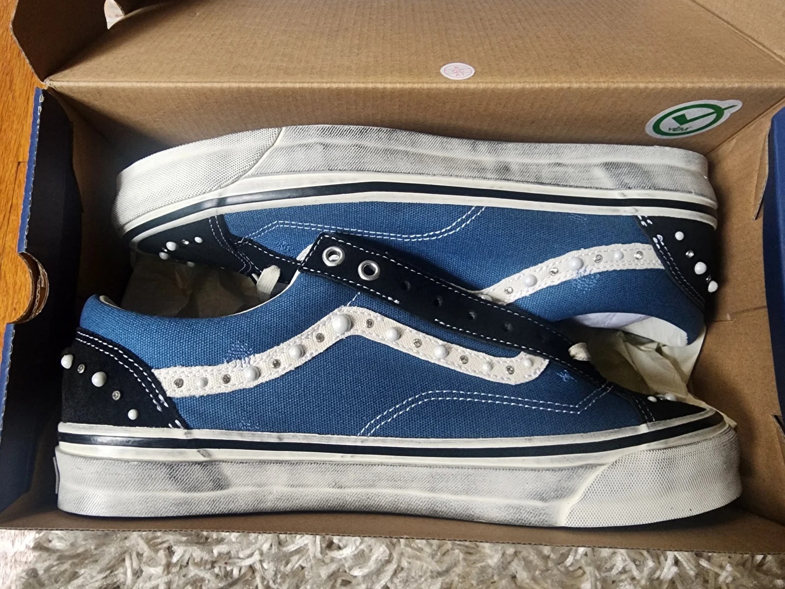 VANS — Size 12 - Vans LX Old Skool VN000E8VYA6 — Sneaker — resale