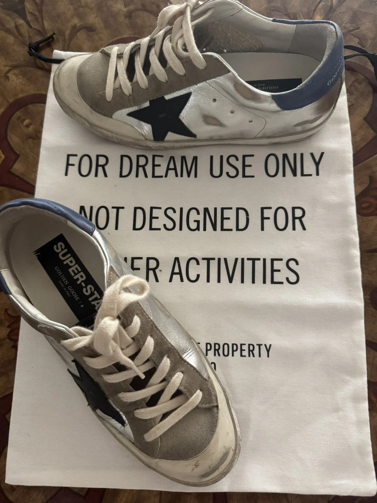 Golden Goose — Golden Goose ’s Super-Star — Sneaker — resale