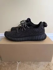 Adidas — Adidas Yeezy Boost 350 Pirate 2023 — Sneaker — resale
