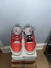 Size 10.5 - Jordan 3 Retro SE Mid Unite 2