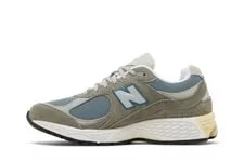 New Balance 2002R Mallard M2002RNA Size 4