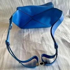 Loewe Puzzle Bum Small 4