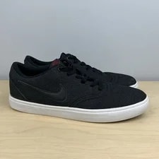 Nike SB — Nike SB ’s Size 9.0 Solarsoft Check Low Top Skate Shoes — Sneaker — resale