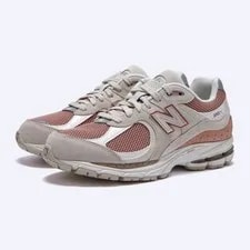 New Balance Fashion Shoes U2002RNB 2