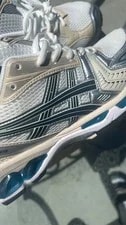 Asics Gel Kayano 14 -Size 10 US 4