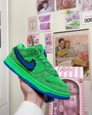 Nike SB — Nike SB Dunk Low Pro Skate Shoes Spark New — Sneaker — resale