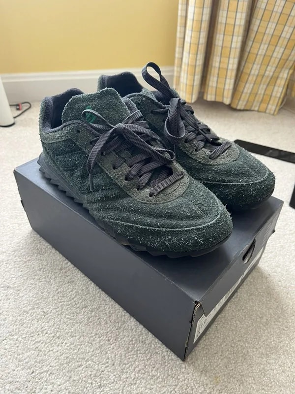 Auralee X New Balance RC30 2