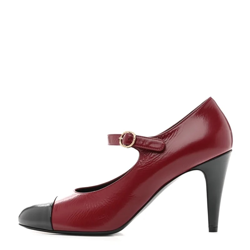 Chanel — Shiny Cap Toe Mary Jane 41 Dark — Accessory — resale