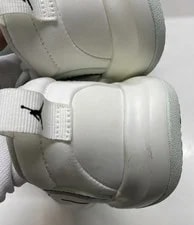 Jordan HF3416-300 Moderate Wear Or Visible Flaws 2