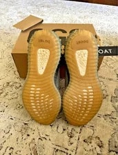 Yeezy Boost 350 v2, Israfil, Size 9.5, Excellent Condition - With Box & Tags 3