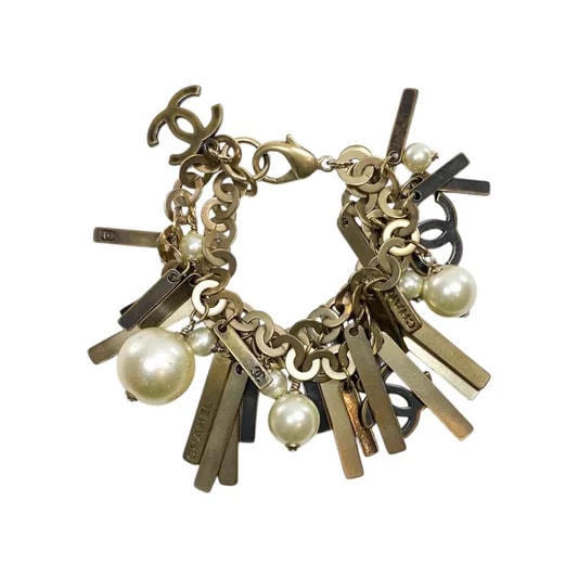 Chanel — Chanel Aged Charm — Jewelry — resale