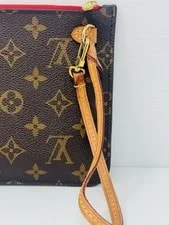 Authentic Louis Vuitton Neverfull Wristlet Clean 4