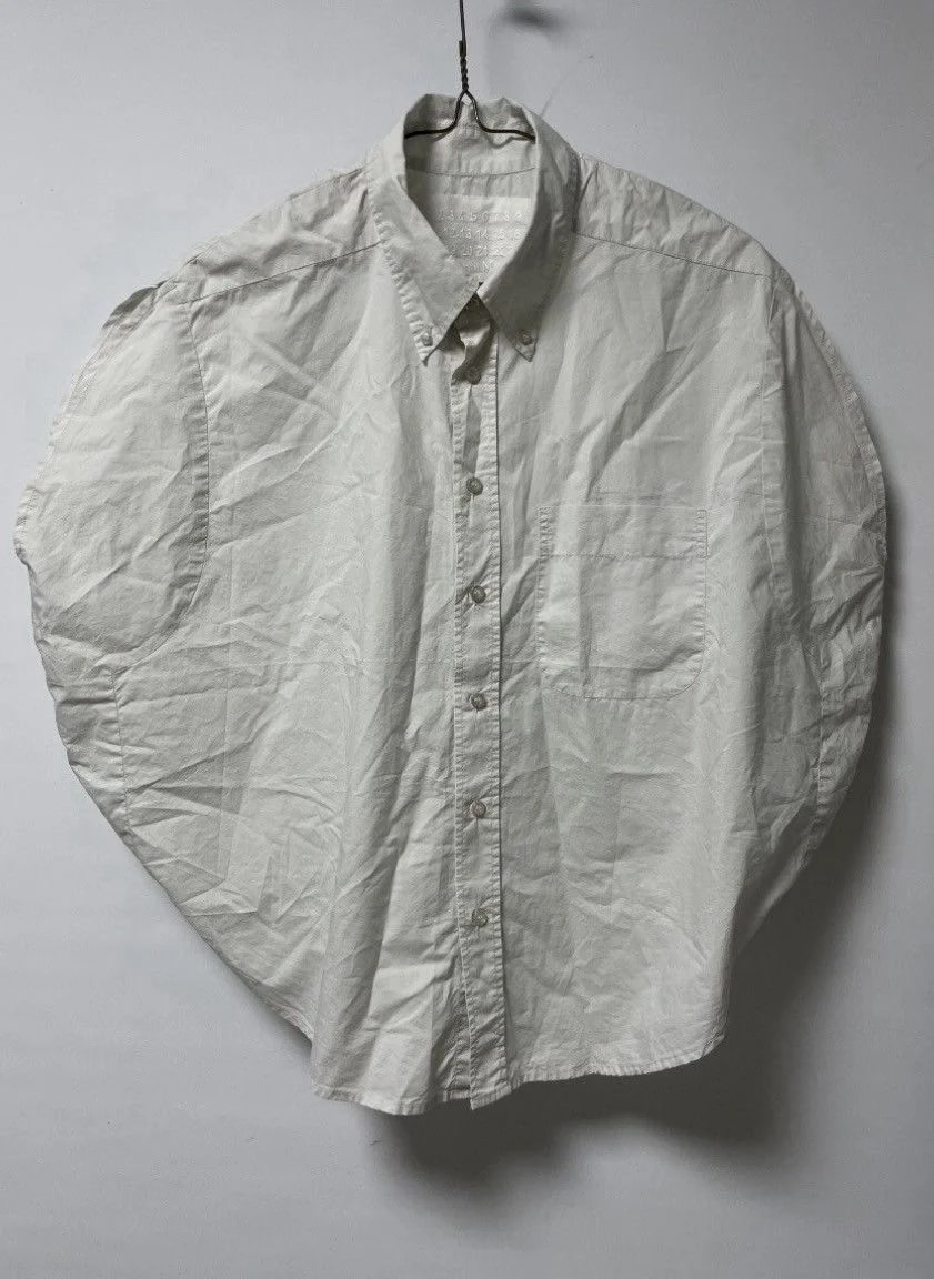 Maison Martin Margiela — Maison Martin Margiela X H&M Circle Shirt — streetwear — resale