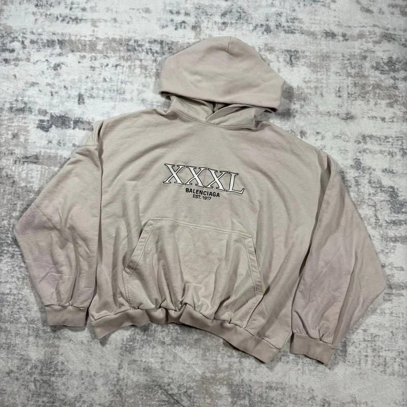 Balenciaga — Authentic Balenciaga Xxxl Hoodie L — streetwear — resale
