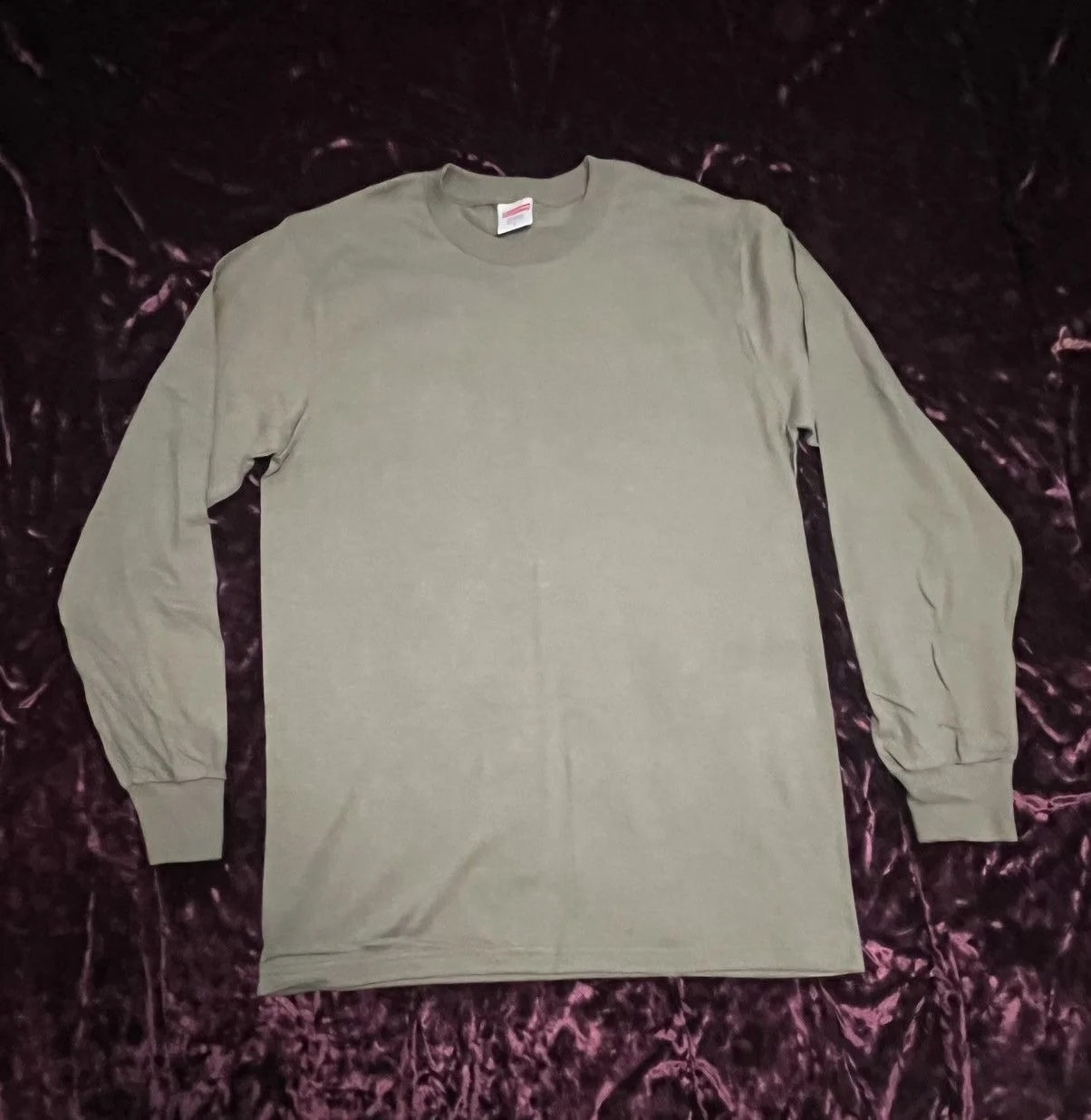 Supreme — Supreme Blank Long Sleeve GreenT-shirt — streetwear — resale