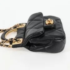Quilted Lady Handle Flap Card Holder With Chain 3