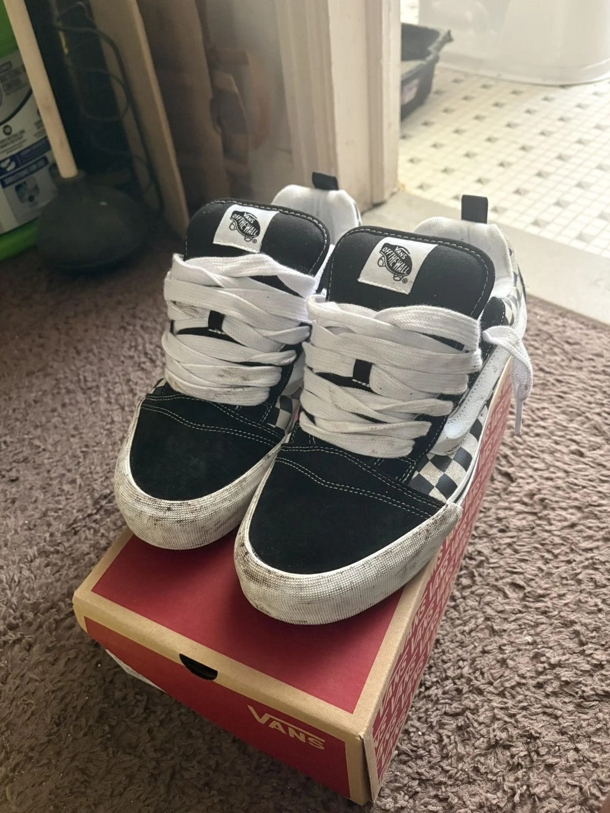 Vans — Knu Skool Vans — Sneaker — resale