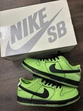 Nike SB — Size 9.5 - Nike SB Dunk Low X Powerpuff Buttercup — Sneaker — resale