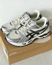 Asics — Asics Gel-Kayano 14 Metallic Y2K Retro — Sneaker — resale