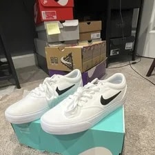 Nike SB Charge Cnvs, Size 9.5. / - . /Never Worn 2