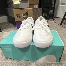 Nike SB Charge Cnvs, Size 9.5. / - . /Never Worn 3