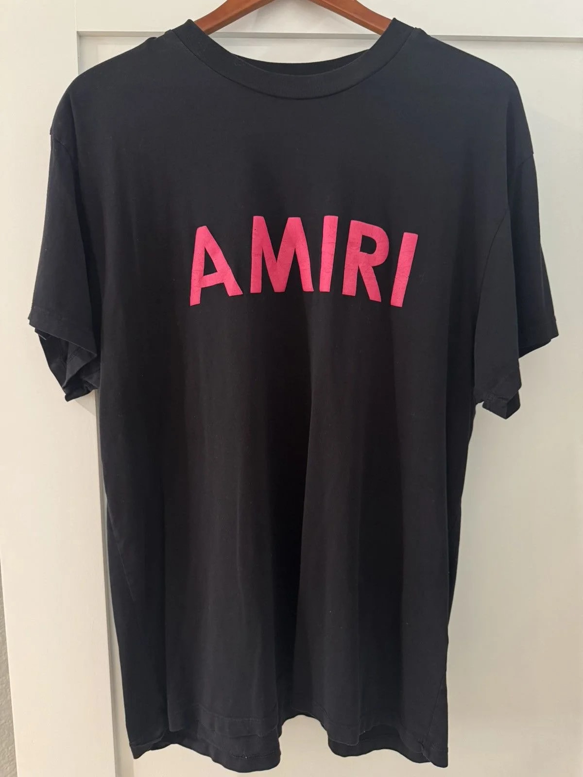 Amiri — Amiri Tee Cracked Logo — streetwear — resale