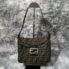 Fendi Mamma Bucket Size: W:9.4×H:5.1 In. 3