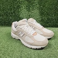 New Balance — New Balance 2002R Sandstone Athletic Comfort Size 9 D — Sneaker — resale