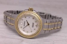 Movado Series 800 Diamond Bezel MOP 30mm Two-Tone Steel Quartz Date 3