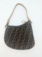 Fendi Oyster Logo Geometric 4