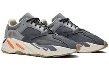 Adidas Originals Yeezy Boost 700 Magnet - Size 3