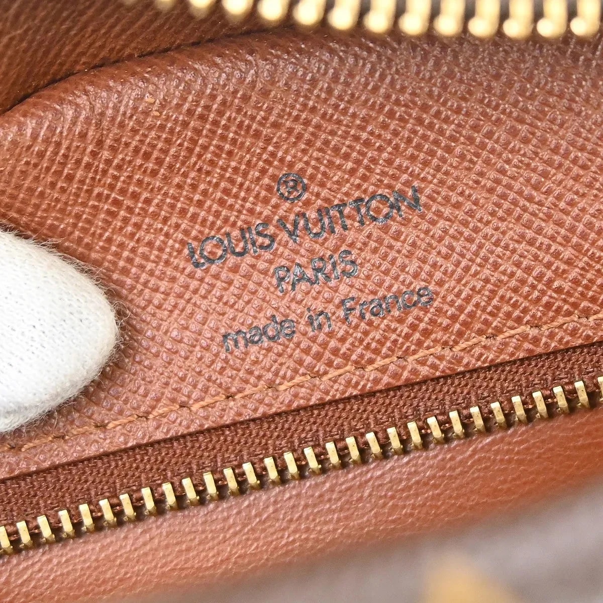 Louis Vuitton Nil Messenger 4