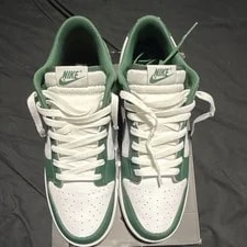 Nike — Nike Dunk Low ’s Low Top Lace-Up / **No Box** — Sneaker — resale