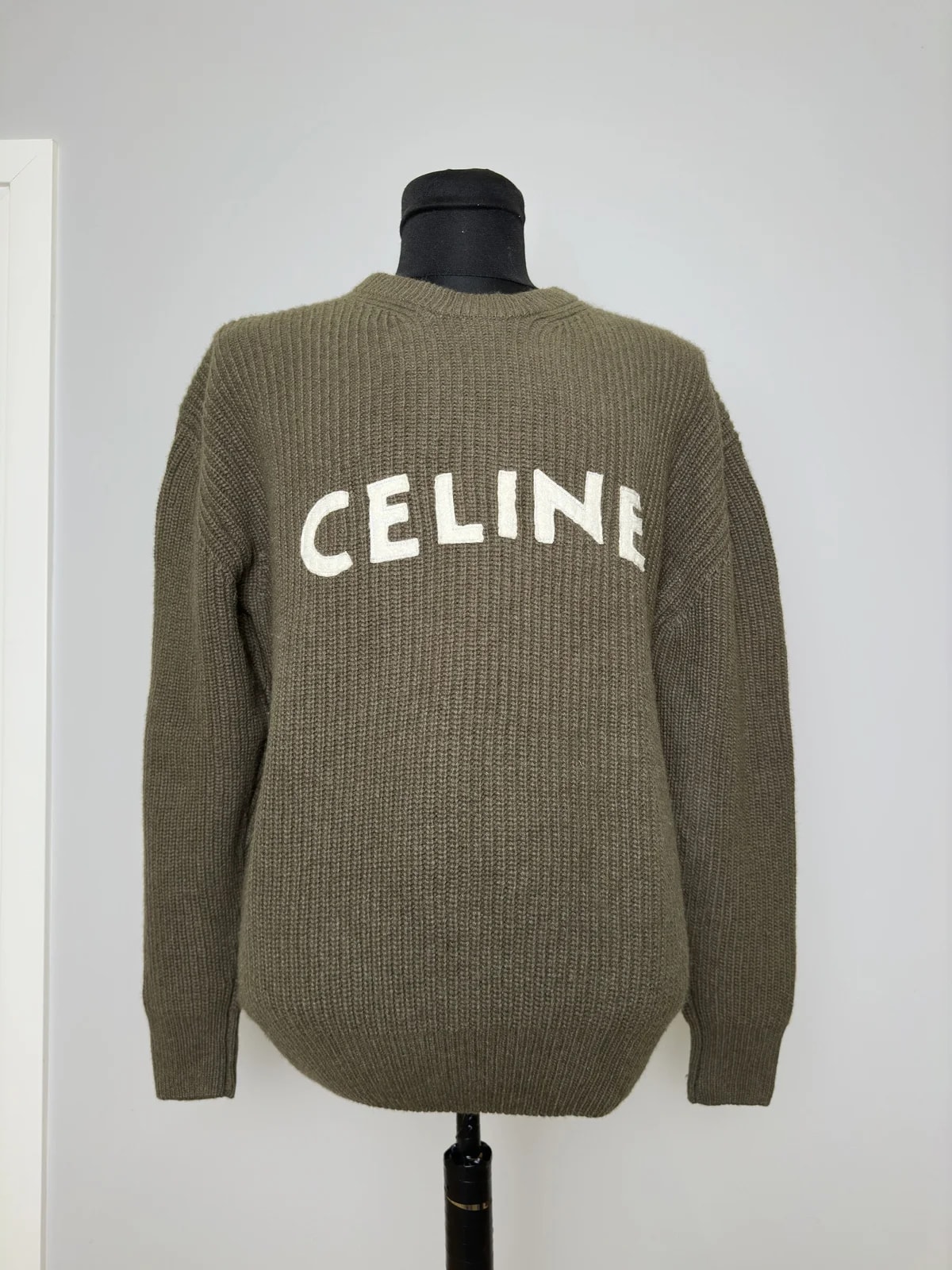 Celine — HandKnit Celine Paris Crew Neck Sweater Size M 48 50 — streetwear — resale