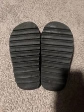 Yeezy Slides 12US Good Condition 4