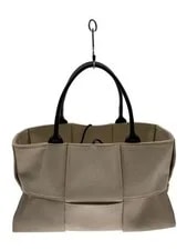 Bottega Veneta — Bottega Veneta / / CRM / Arco — Handbag — resale