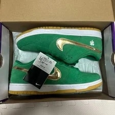 Nike SB — 9.5US Nike Sb Dunk Low Pro Lucky — Sneaker — resale