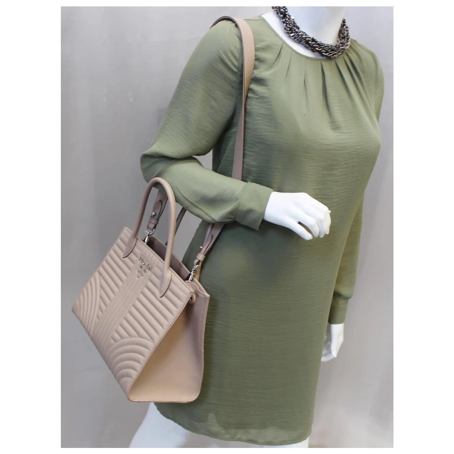 Prada Diagramme Nude 3